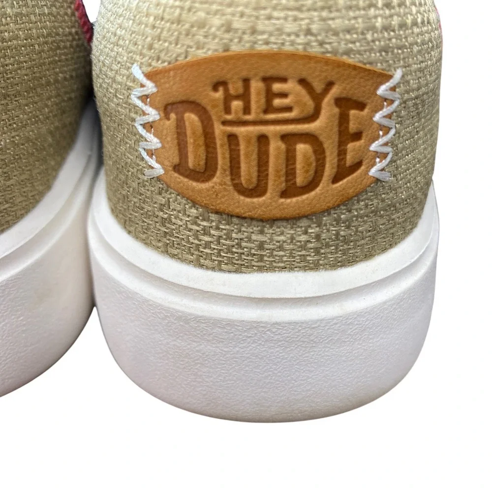 Hey Dude hey dude
